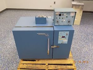 Tenney Bench-Top Temperature Chamber