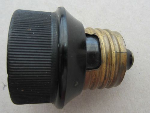 Vintage Hubbell socket to plug adapter- bakelite? 660 W 250V