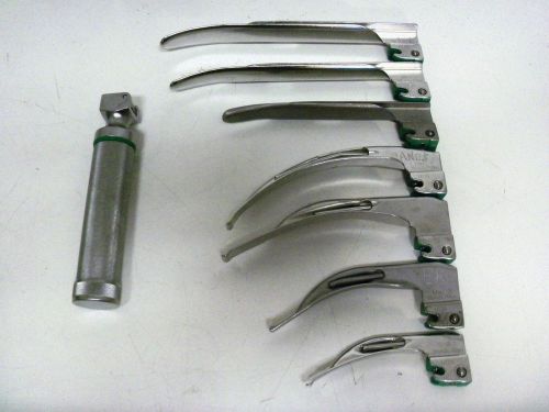 Welch Allyn Fiber Optic Laryngoscope Handle and 7 piece Mil Mac Blade set 60813