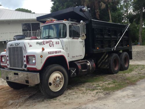 1985 Mack Dump Truck R686ST