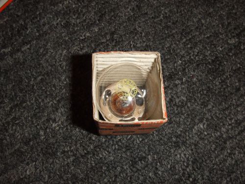 NOS Stanley Auto Lamp Headlight Bulb 12V 25W RP-35 A5675 A P-15D Highest Quality