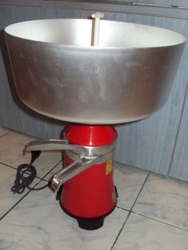 Milk cream electric separator centrifugal metal 100 l/h new worldwide for sale
