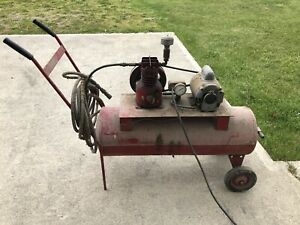 Working Vintage Antique 110volt AIR COMPRESSOR Regulated At 100psi 3/4HP Motor
