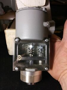 Pressure Switch Diaphragm 30 to 500 psi MERCOID SA1113E-S5-K2