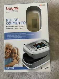 Beurer PO30 Fingertip Pulse Oximeter, Medical Device with 4 Colored Graphic