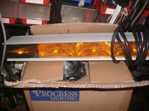 Code-3 4 Head Halogen Arrow Stick Light