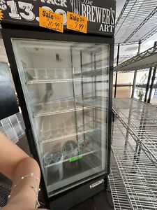 Beverage Air MT-27 Commercial Refrigerator Cooler Merchandiser