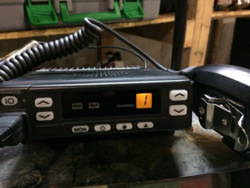 Kenwood tk-862g uhf 8ch 440-470mhz 25 watt mobile radio mint condition for sale