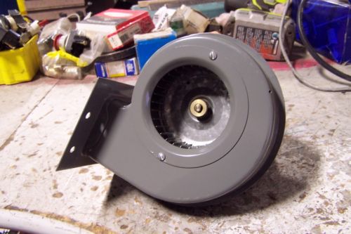 New dayton 2c915a blower 1/30 hp 230 vac 3020 rpm outlet 2-1/2&#034; square for sale