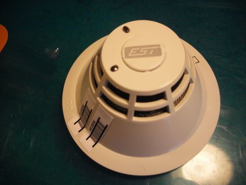 2 EA. USED EST SIGA-PS INTELLIGENT PHOTOELECTRIC SMOKE DETECTOR PHOTO