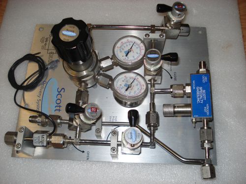 Aptech 581-1510sh rgulator valve w/ scott specialty gases + 4 aptech gate valve for sale
