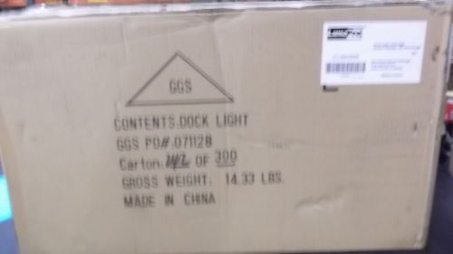 Lumapro dock light,500 watt,quartz halogen,40&#034; arm length,5ay53a,lot of 2,new for sale