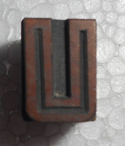 Letterpress Letter &#034;U&#034; Wood Type Printers Block Typography B1055