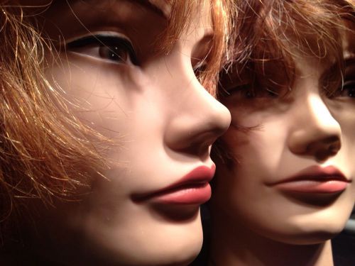 Two 2 Mannequin Heads Beauty School Creepy Weird Eclectic Man Cave Halloween