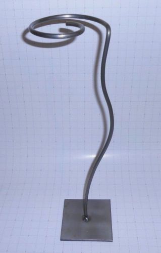 Metal Hat Stand for Retail Display 16 Inches Tall