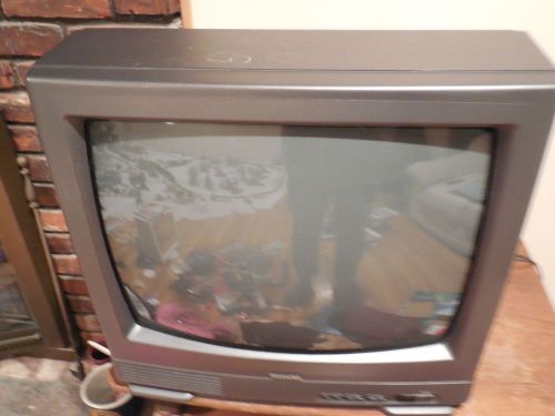 Toshiba cable ready color television model CF1927B