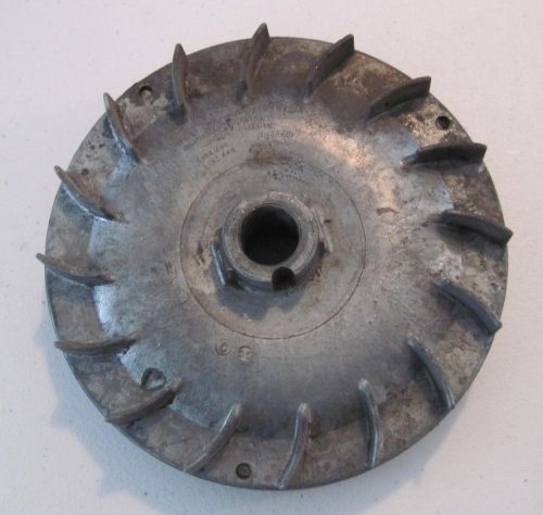 Vintage Model &#034;Y&#034; Briggs &amp; Stratton Flywheel