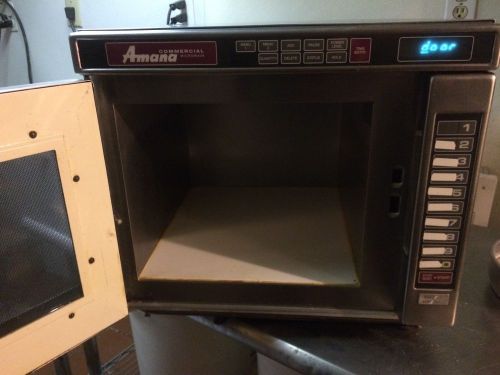AMANA COMMERCIAL MICROWAVE OVEN 1700 Watts Model RC17 STAINLESS STEEL USED