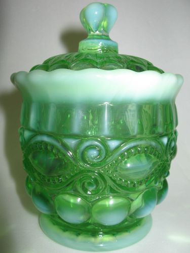Green Opalescent glass eyewinker pattern Covered Candy dish sugar bowl jar cream