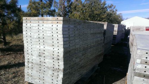 Used 8-8 aluminum concrete forms, Smooth , 3&#039; x8&#039; , 3&#039;x2&#039;, 3x1&#039;, attached pins