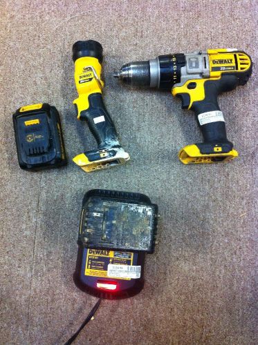 Dewalt Bundle Hammer Drill, Light, 2 Batterys And 1 Charger Dcd985 Dcl040 Dcb101