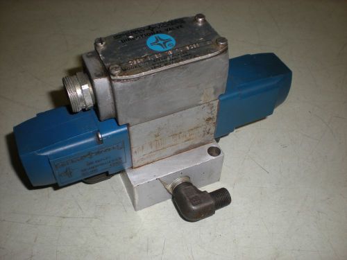 Sperry Vickers Model DG4V38CWB10S288 Hydraulic Directional Control Valve - 110V