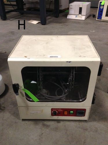 Stovall Life Science Incorporated Hybridization Oven 10 Model H010115 115 VAC