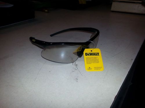 Dewalt Radius Safety Glasses