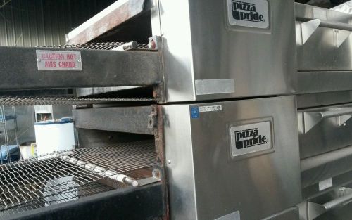 Triple deck electric pizza oven