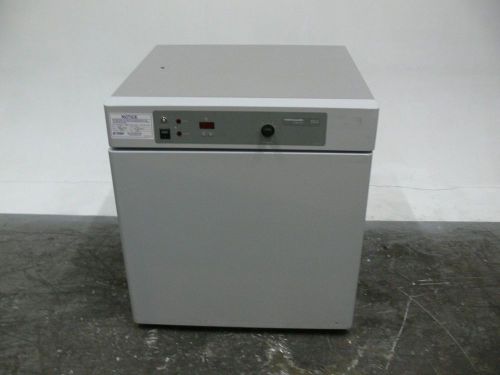 VWR Scientific 1535 Forced Air Incubator 70?C Bench Top Lab Oven 120V