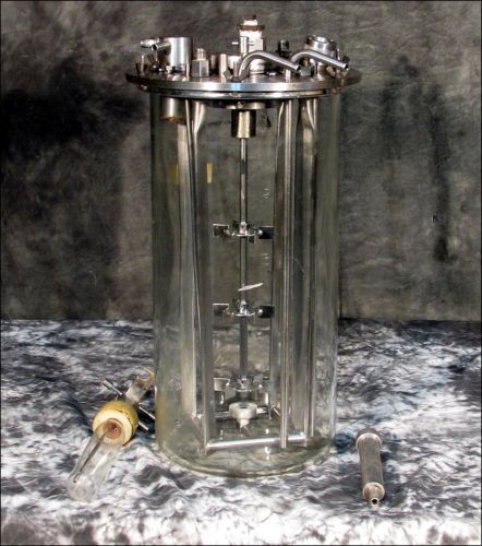 NEW BRUNSWICK FERMENTOR GLASS JAR REACTION VESSEL (20L?) 8-5/8&#034; DIA X 18&#034; HIGH