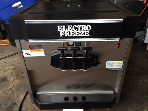 2006 Electrofreeze CS8 -237 Soft Serve Ice Cream Frozen Yogurt Machine Warranty