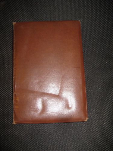 AMERICAN OPTICAL CHARTS IN LEATHER CASE    [C1938o]