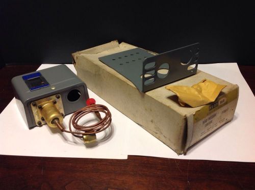 Penn Baso Centerline Head Pressure Control P70AA-3 In Original Box