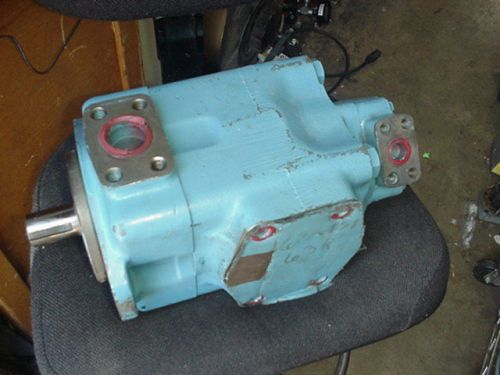 New Vickers Vane Pump 4520V50A8 4520V 50A8