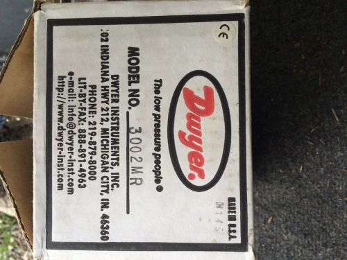 Dwyer model 300mr photohelic gage 0-2 inches of wc new in box