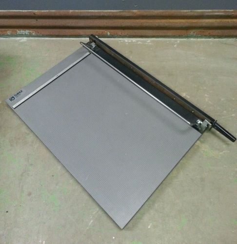 Dahle usa professional 30&#034; guillotine paper cutter model 130 art photo framing for sale