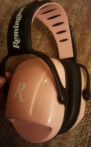 Remington Hearing Protection Earmuffs Ear Muffs PINK MP-22 Ladies Women
