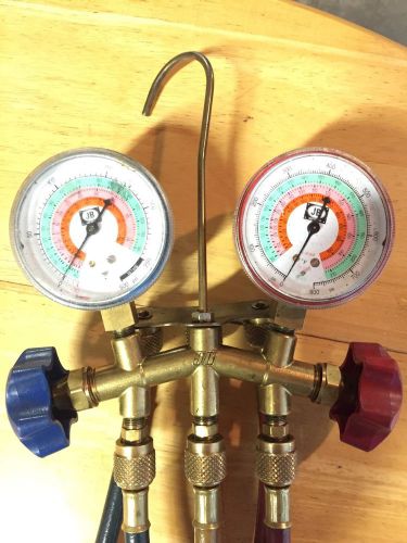JB Air Conditioning gauges