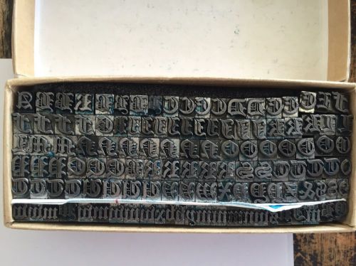 18 Pt Old English Gothic Uppercase Font Metal Letter Press Type W Some Lowercase