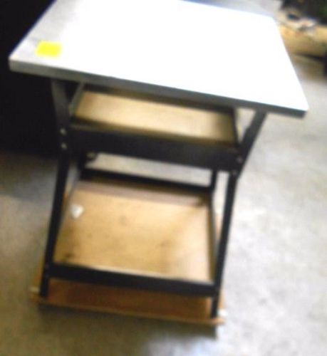 Used Small Work Table On Wheels Pick Up In Kirkland WA