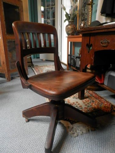 FABULOUS Small Vtg Antique Wood SIKES Office Swivel Castor Chair Walnut