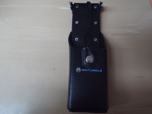 15C07100L01-A leather case Motorola belt loop for two way radio
