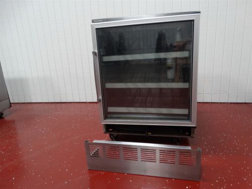 Silver King SKF27B Commercial Freezer 115V 60HZ 5.0A BTU/HR 2045