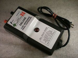 CENEX Land O Lakes Deluxe All Solid State Electric Fence Energizer Controller