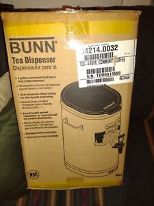 Bunn Iced Tea Dispenser 4 Gallon Urn with Lid and Faucet