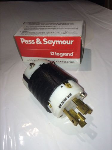 Lot of 1 L1530-P Pass &amp; Seymour Turnlok plug 30A, 3PH, 250V NEMA L15-30P