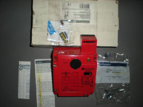 NICE TELEMECANIQUE  SAFETY LIMIT SWITCH