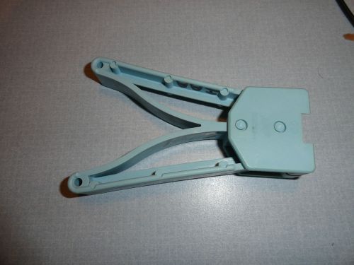 USED  AMP 822026-1 68 POS PLCC EXTRACTION TOOL