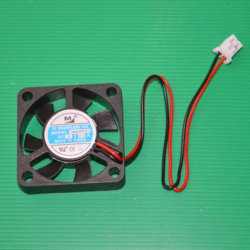5pc lot 30X30X7mm DC brushless fan motor 5V 0.12A cooling electronic component